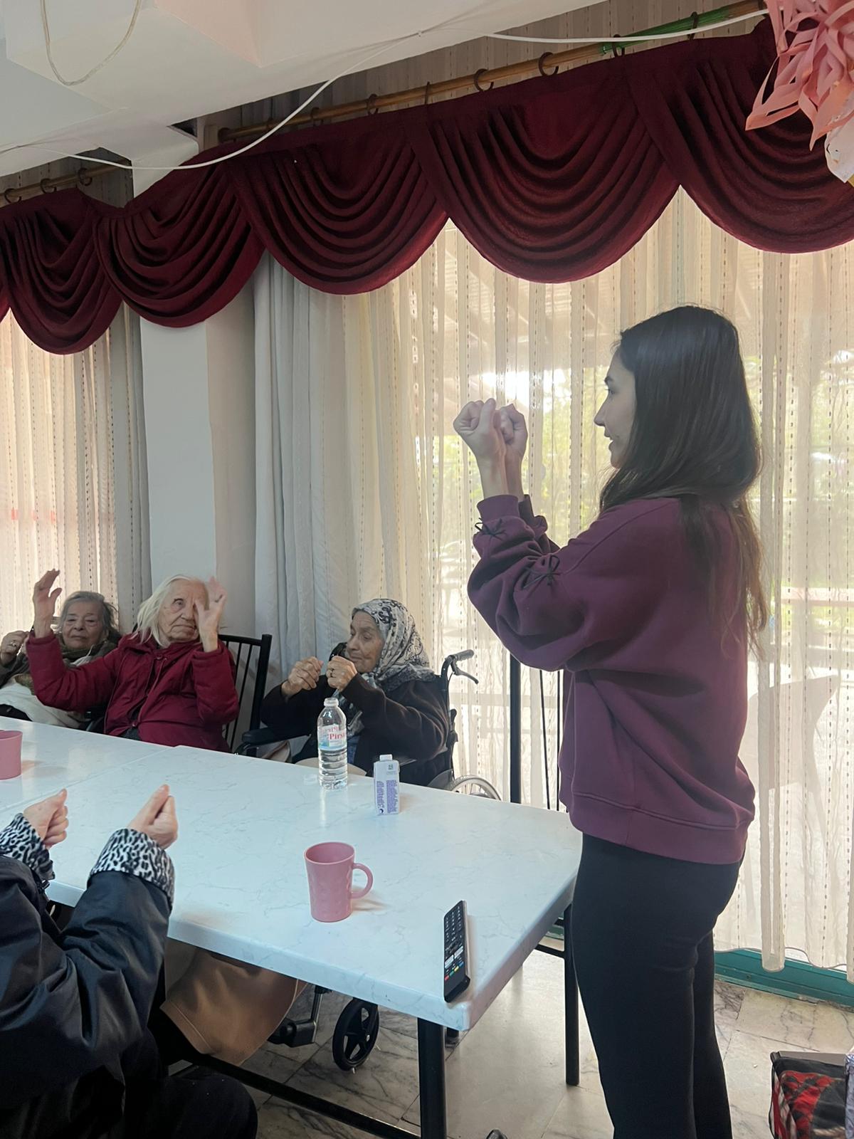 İzmir Huzurevi Etkinlik